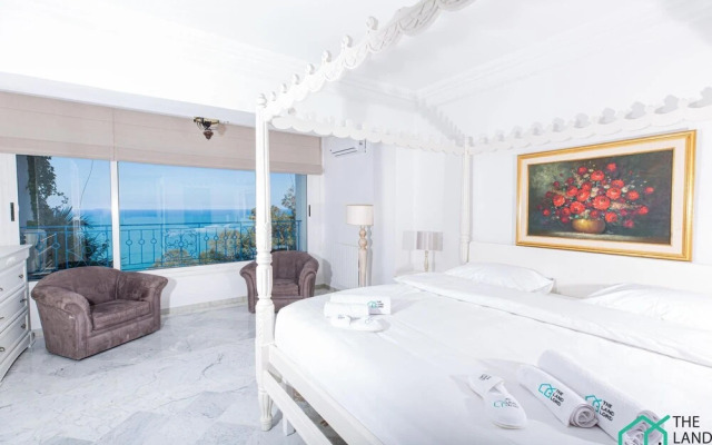 Infinite View Exclusive new 2bds With sea View