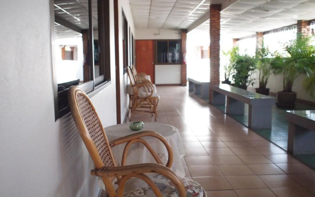 RoongRuang Hotel