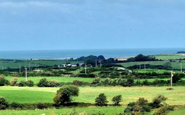 Sea View hut Sleeps 4/6