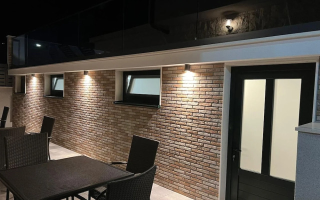 Apartments Villa Milas With Pool