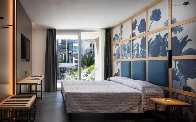 Aris Apartments & Sky Pool - Tonelli Hotels - Adult Friendly