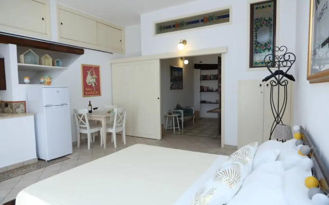 Central Apartment With Balcony