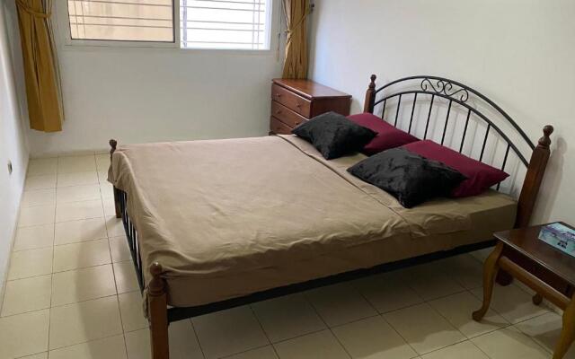 Appartement 110 m2, à 30 secondes du tram