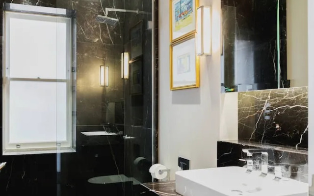 Priory Road by Onefinestay