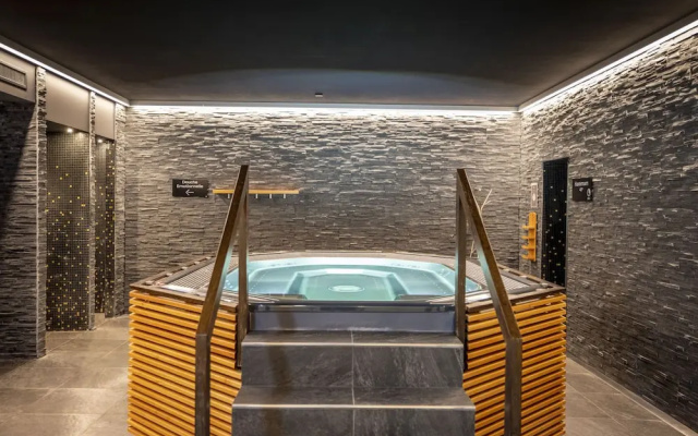 Swisspeak Resorts 3 pi ces Duplex sup Vercorin – Lobby – Chalais