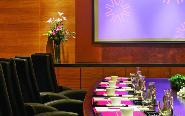 Vivanta Hyderabad, Begumpet