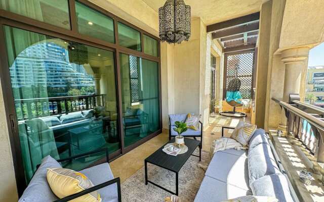 HiGuests - Souk Al Bahar