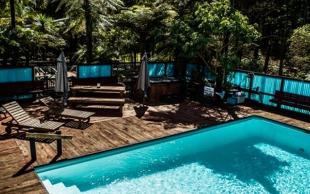 Woodlands Motel & Conference Venue
