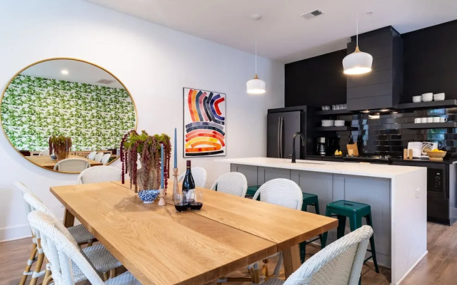 The Magnolia 6 by Avantstay Downtown Balcony