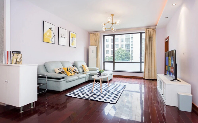 Good Time Travellers Inn Shanghai New International Expo Apartment