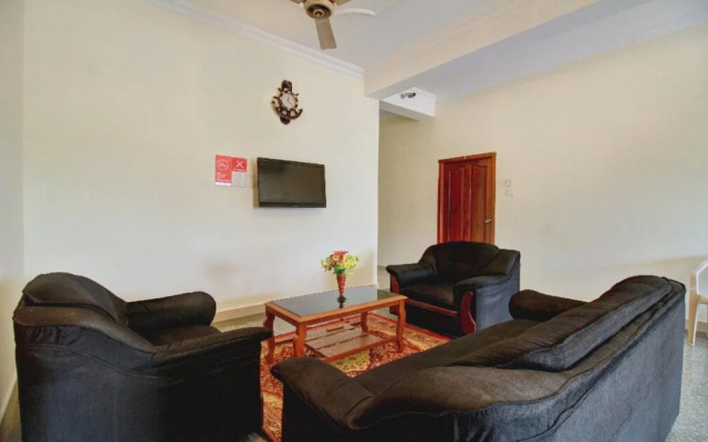 OYO Flagship 42700 White Sand Guest House