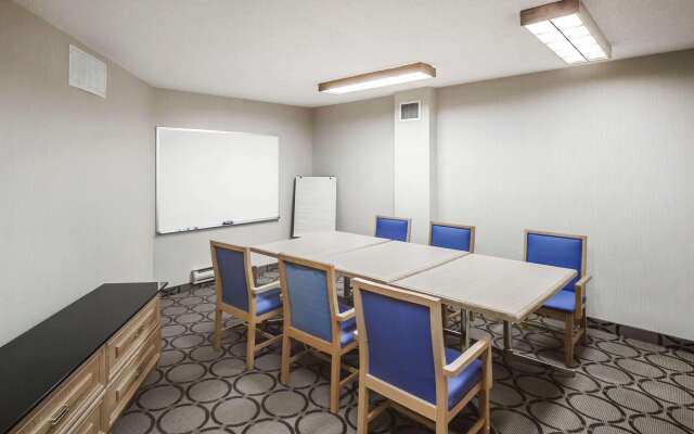 Comfort Inn West Edmonton