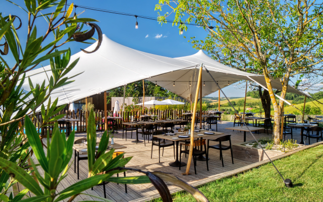 Le Domaine de Baulieu, Singuliers Hotels