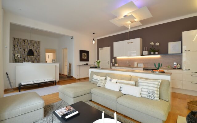 Asante-Design-Apartment