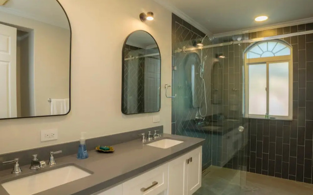 Colina 7C - 3 bdr 2 Bath