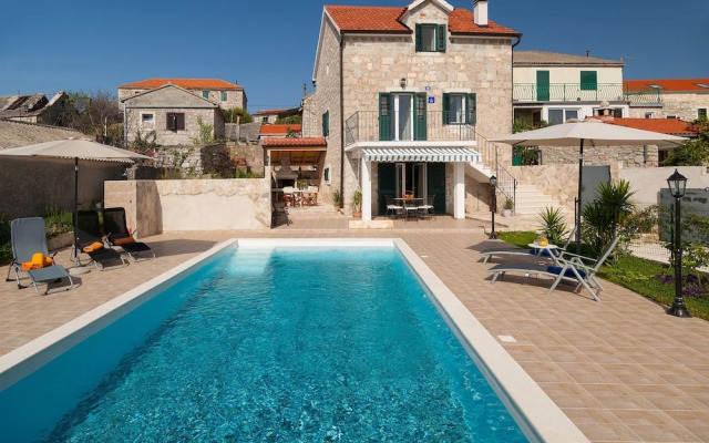 Villa Romantic