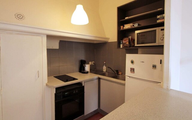 Charming Bright Apartment 4th District