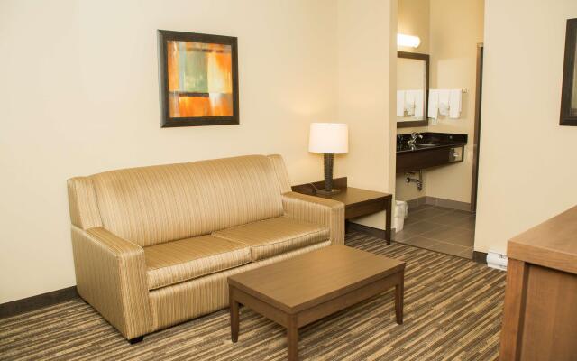 Best Western Plus Dartmouth Hotel & Suites