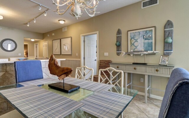 Crescent at Miramar By BlueSwell