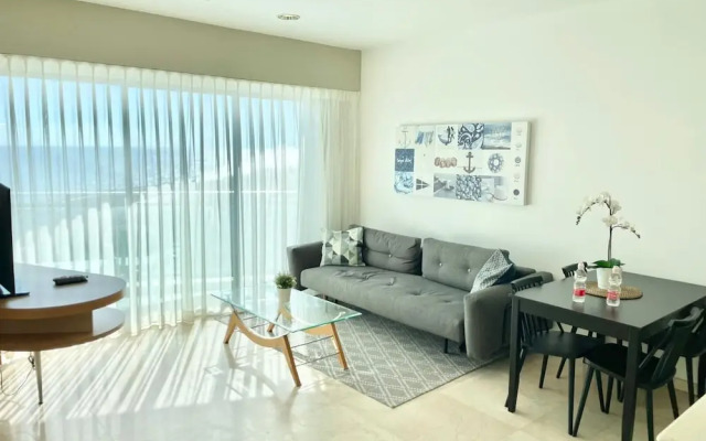 Amazing studio - with Balcony