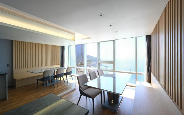 Kolon Seacloud Hotel