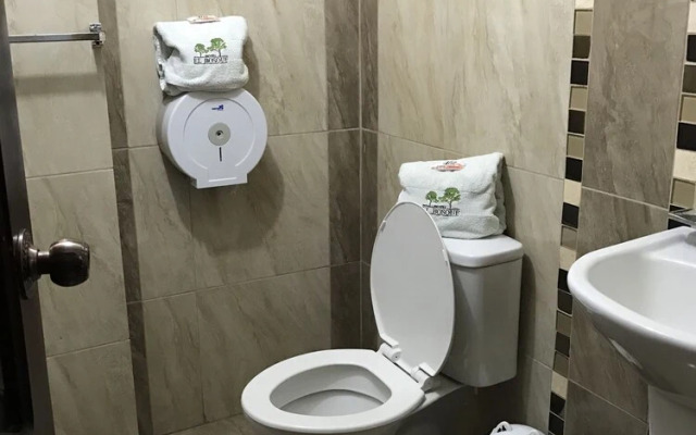 Hostal El Bosque Inn