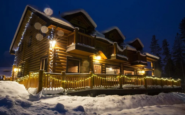 Castle Mountain Chalets