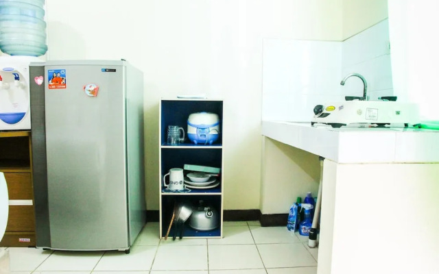 Simply Studio At Green Park View Apartment