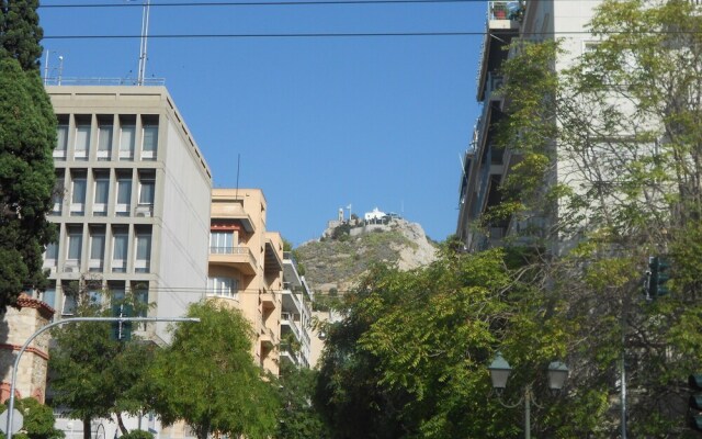 Athenian Oasis with fountain, Ideal for couples, 6th Floor