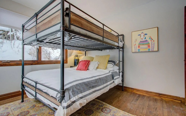 Coopers Collection 10 - Hillside Overlook