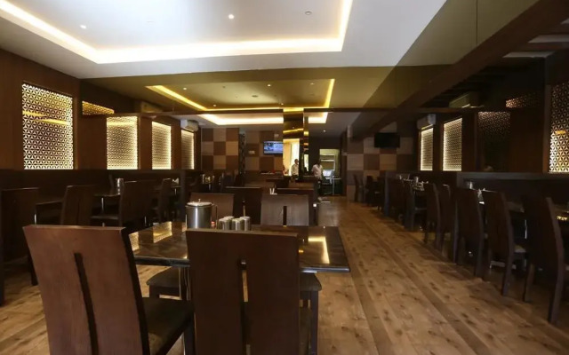 OYO 10222 Hotel Anbu Park