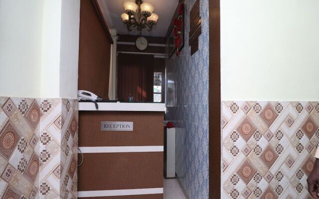 OYO 14898 Hotel Dwarika