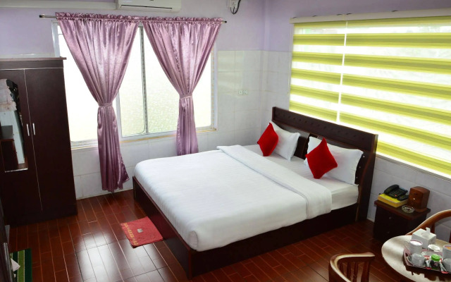 Hotel 99