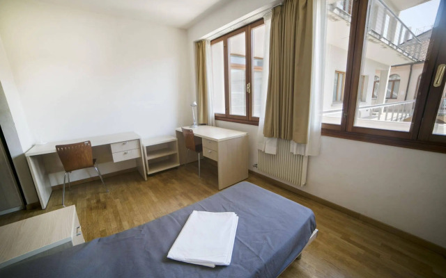 Sunny Terrace Hostel
