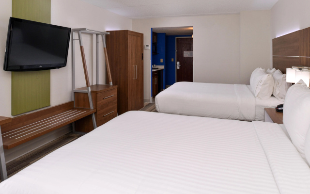 Holiday Inn Express & Suites Raleigh NE - Medical Ctr Area by IHG
