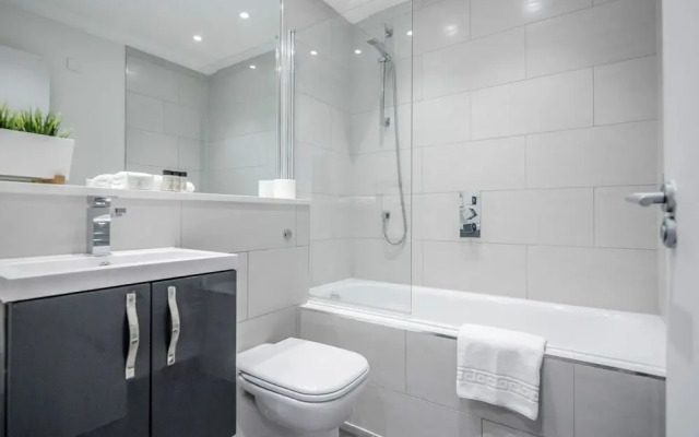 Roomspace Serviced Apartments - River House