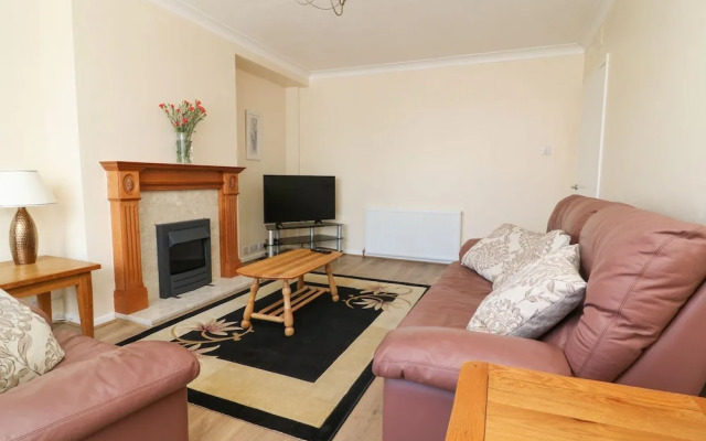 4 Ranby Drive