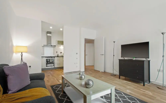 1 Bed South Quay Apartments Canary Wharf