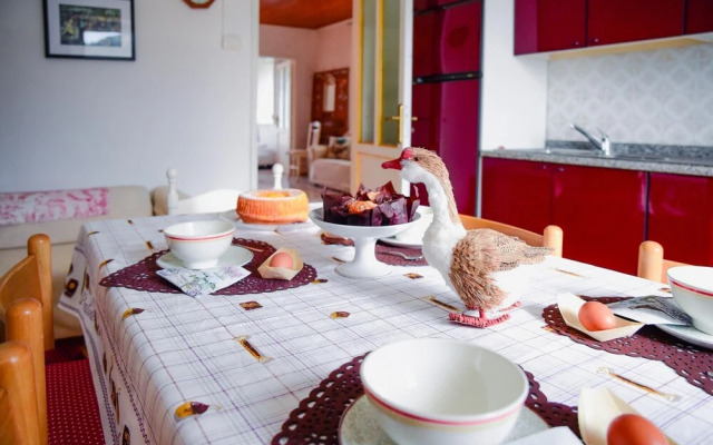 Easy Welcome Salvia - Cartolari County Apartments