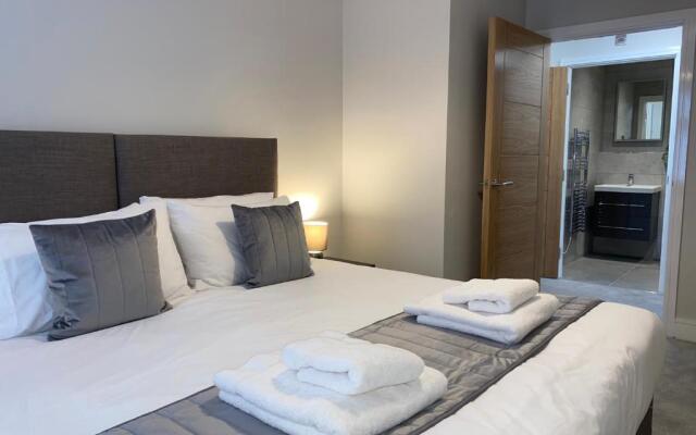 Roomotel - Oakview Moseley