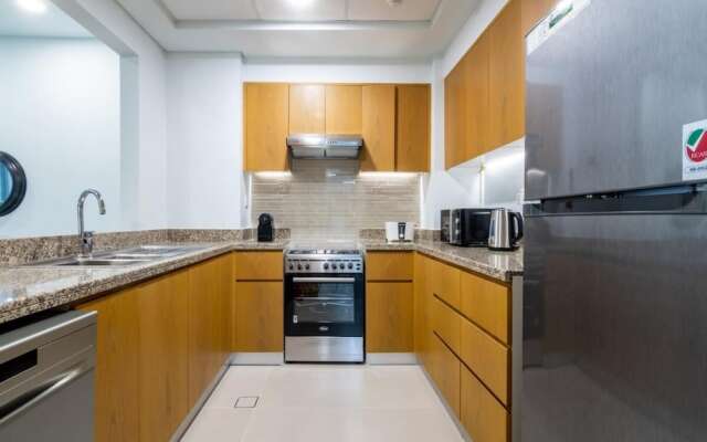 Silkhaus Spacious 1BR in Downtown Pool View