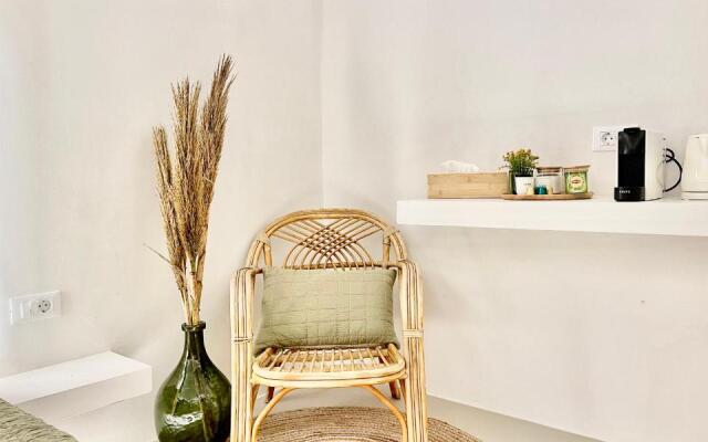 White House Kokas Luxury Apartments
