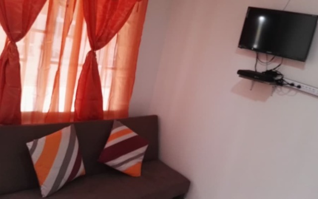 Golden Beach Apartments