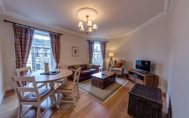 JOIVY Luxury New Town Apartment