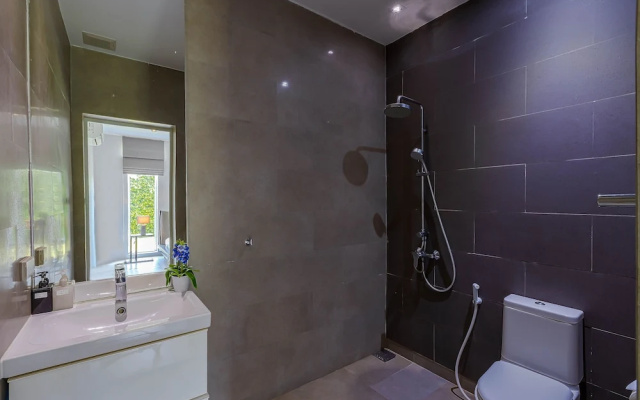 Luxury Modern 4 BR Pool Villa - PH111