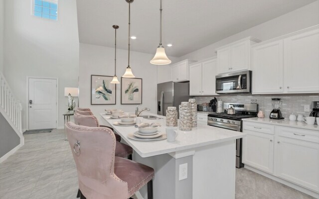 Private Pool Villa W/pool Table, On-site Waterpark