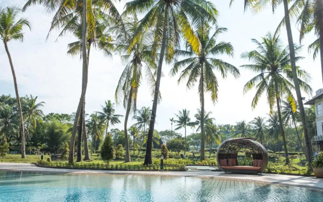Sijori Resort & Spa