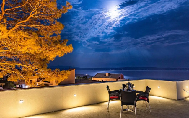 Sunshine House Makarska with Free Beach Parking
