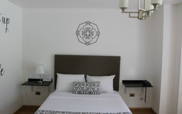 Basadre Suites