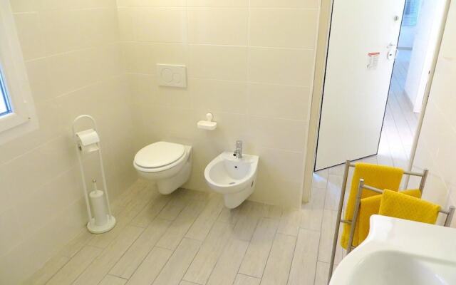 Africa Apartment Over Stresa With Lake View